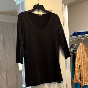 Black V-Neck 3/4 Sleeve tunic